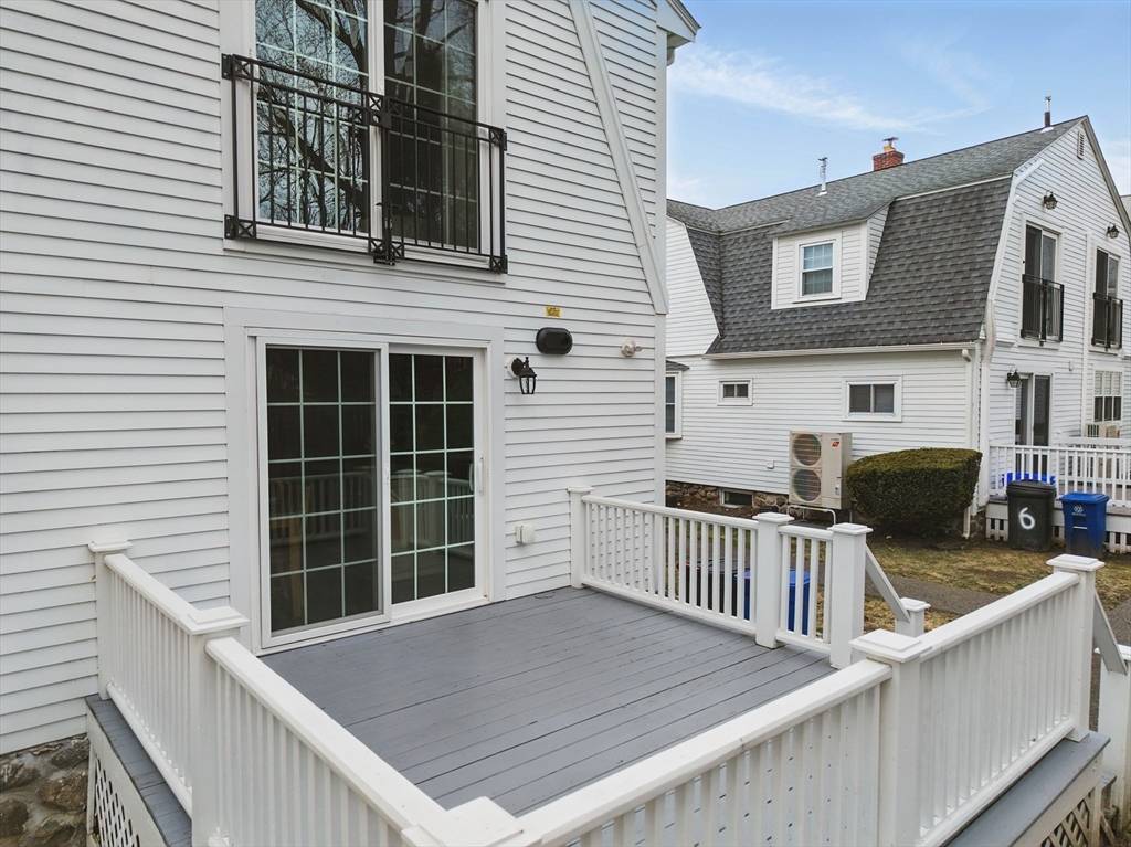 Andover, MA 01810,8 Temple Pl #7