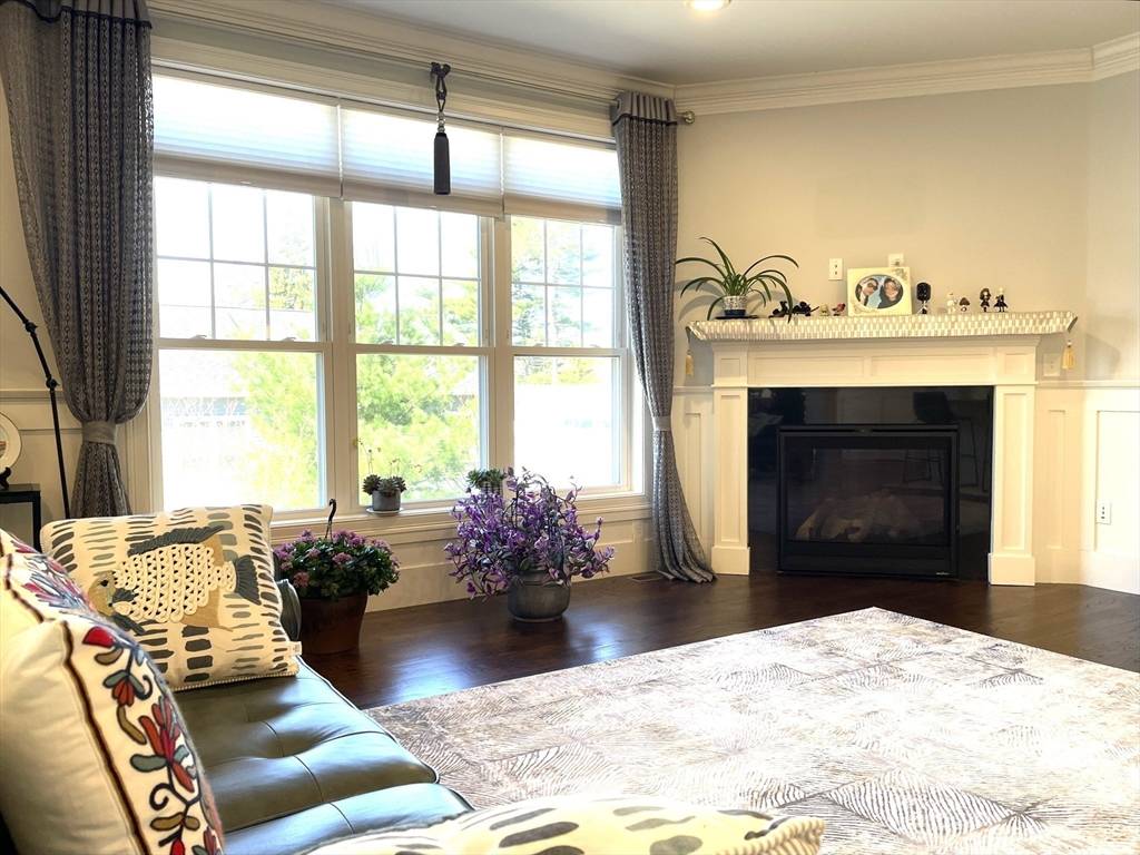 Newton, MA 02468,884 Chestnut St #884