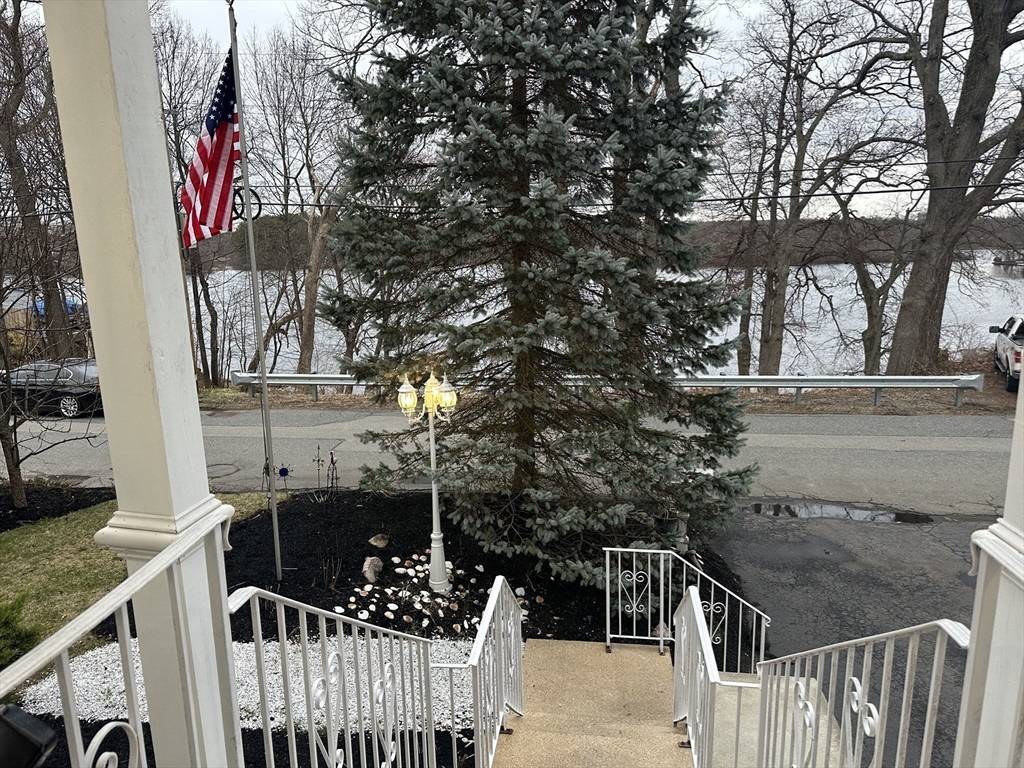 Shrewsbury, MA 01545,33 Lakeside