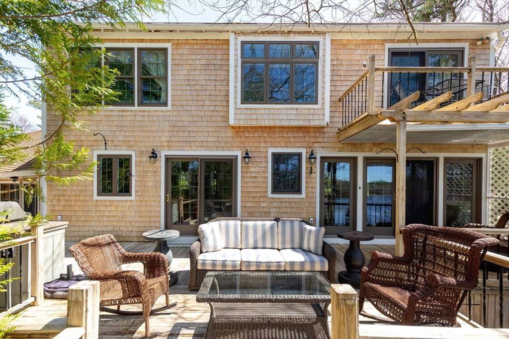 Plymouth, MA 02360,168 Jordan Rd