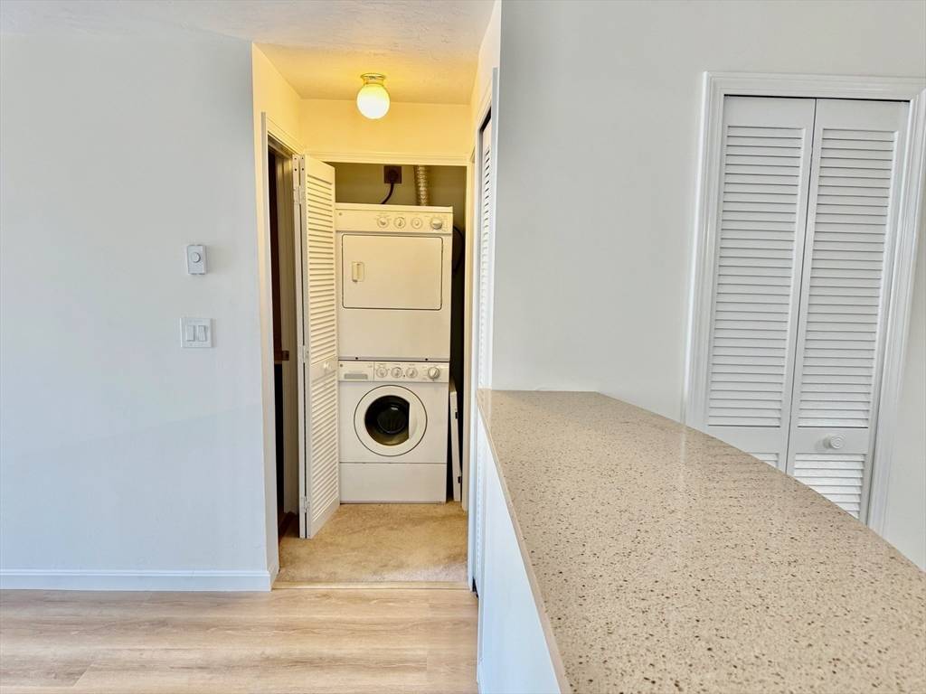 Worcester, MA 01607,11 Gibbs Street #B20