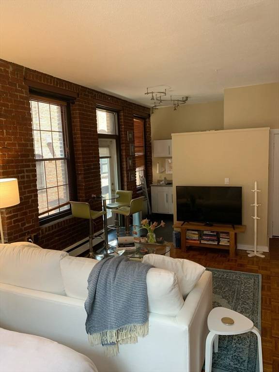 Boston, MA 02116,19 Fayette Street #3