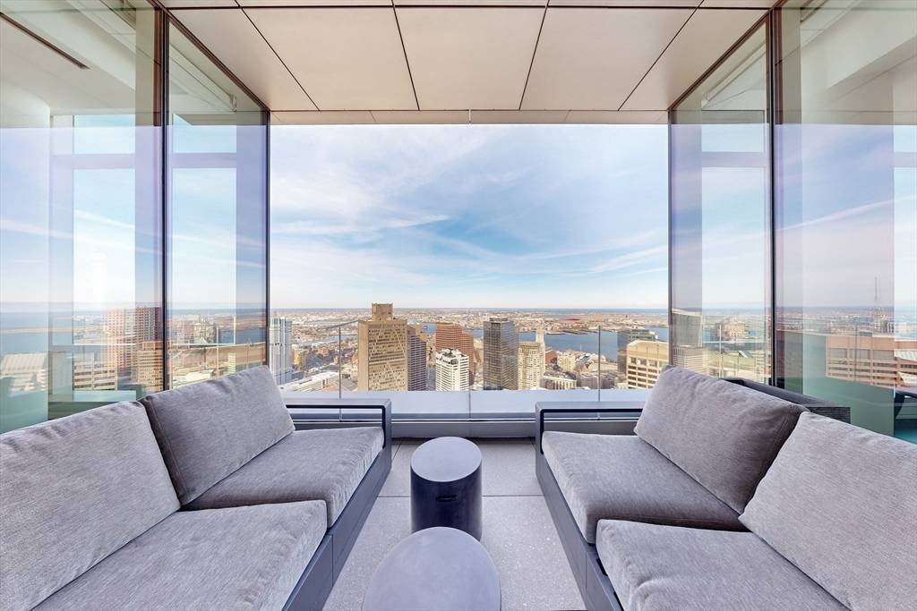 1 Franklin Street #PH4B Boston, MA 02110