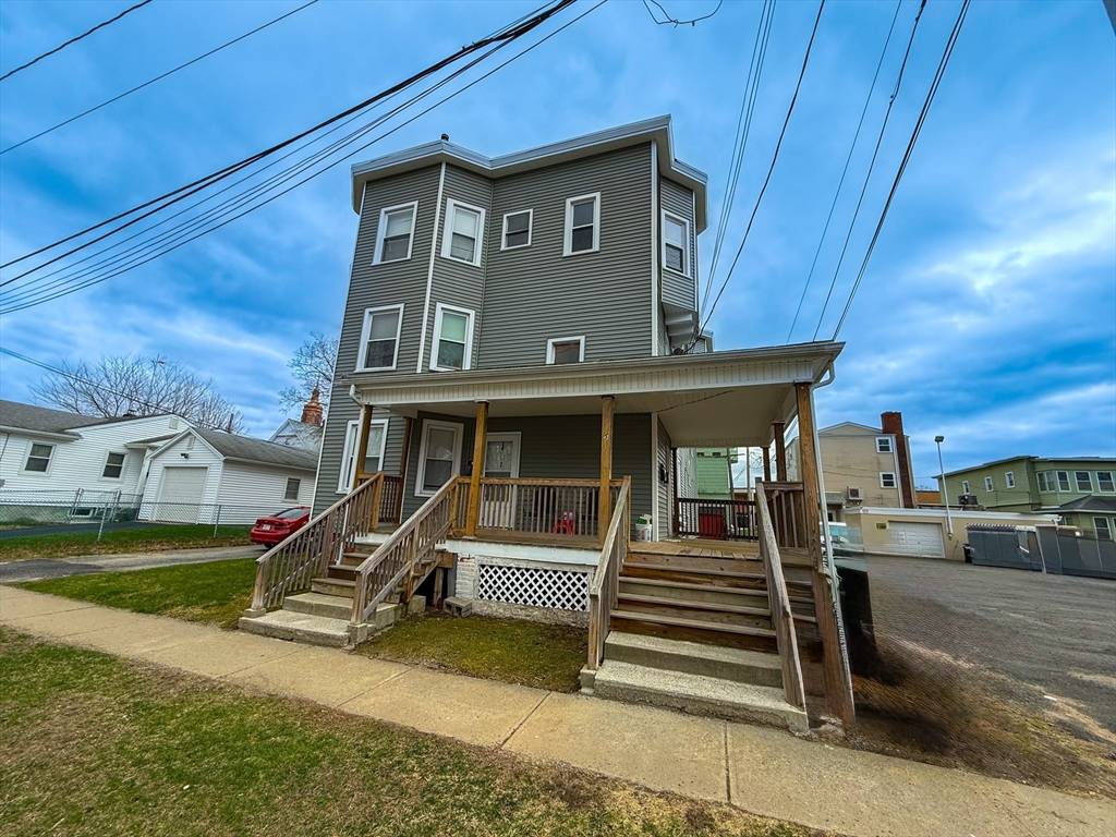 Chicopee, MA 01013,5 Riverview Ter