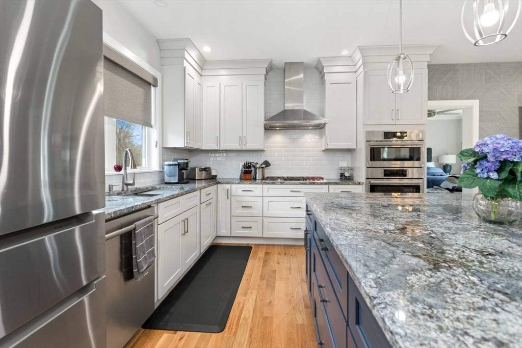 325 Walnut St Lynnfield, MA 01940