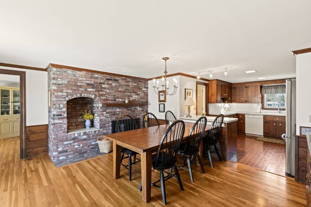 56 Fairwood Rd Yarmouth, MA 02664