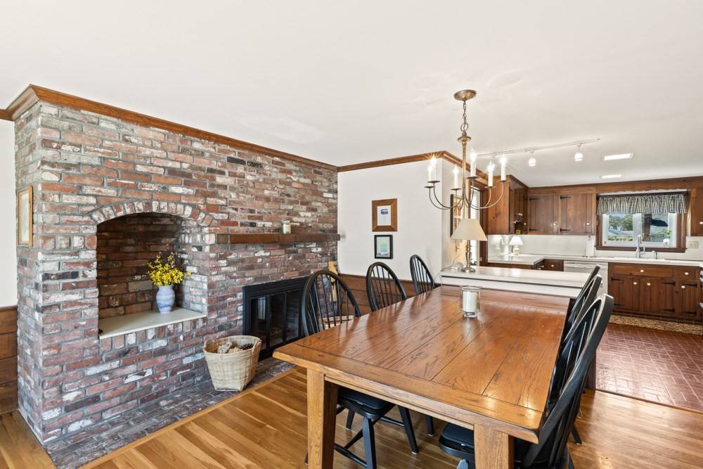 56 Fairwood Rd Yarmouth, MA 02664