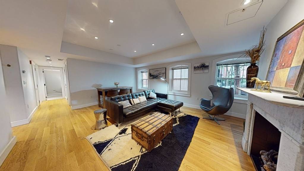 Boston, MA 02118,19 Father Francis Gilday Street #102