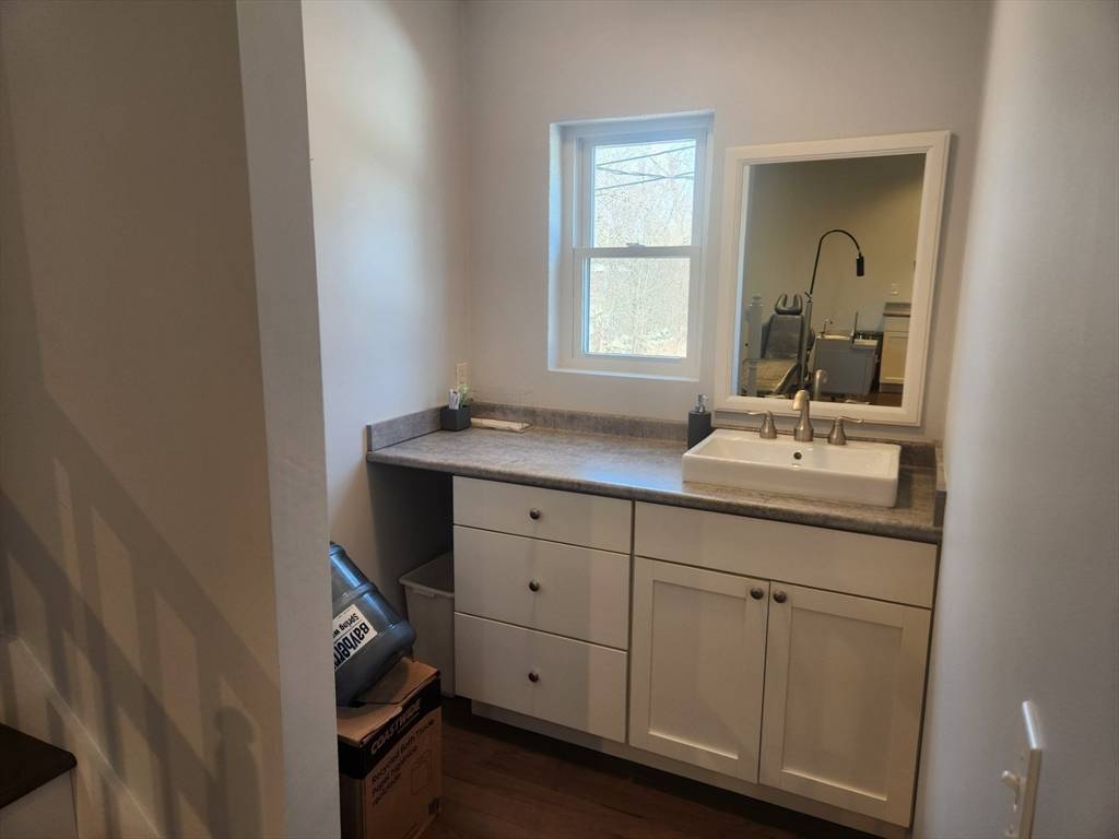 Harvard, MA 01451,5 Pond Road #3