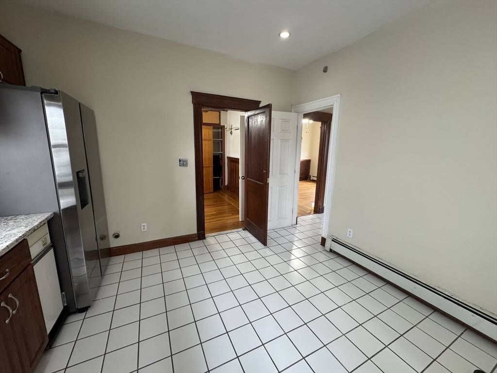 Medford, MA 02155,12 Frederick Ave #12