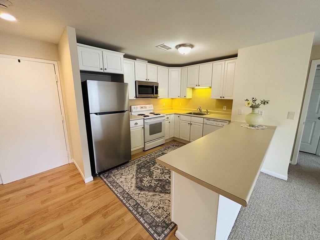 Revere, MA 02151,1 Carey Circle #108