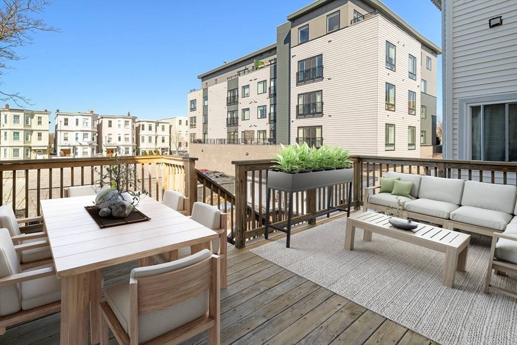 120 Everett St #2 Boston, MA 02128