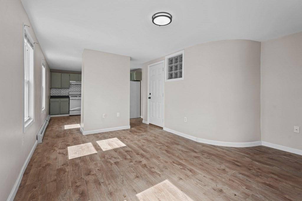 New Bedford, MA 02740,369 County St