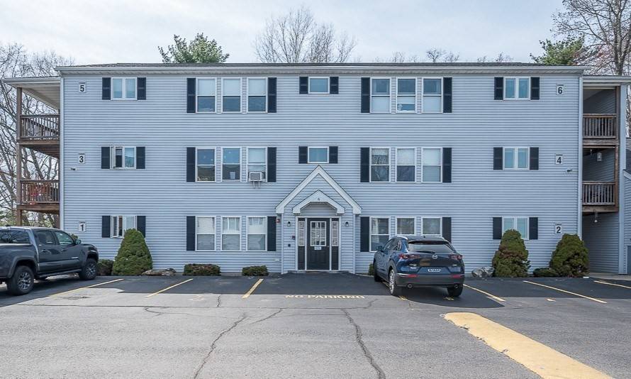 Dudley, MA 01571,6 Warsaw Ave #2