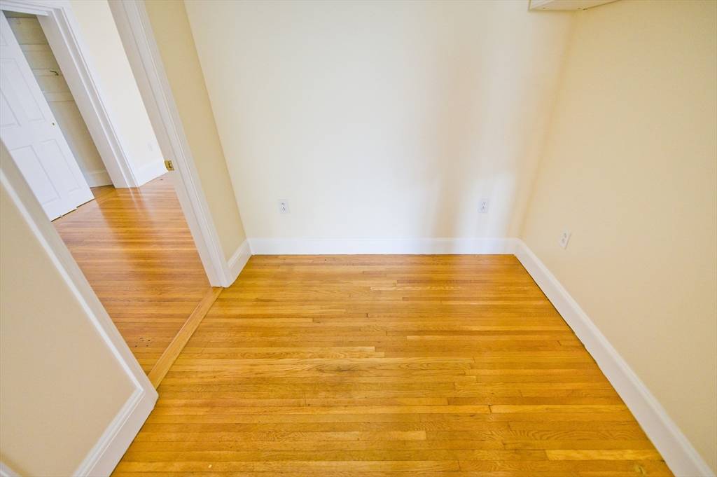 Boston, MA 02125,35 Pleasant St #1F