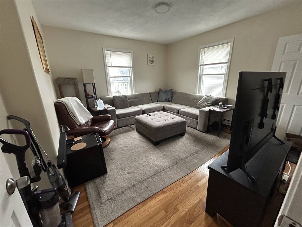 Medford, MA 02155,41 Hancock Street #2R