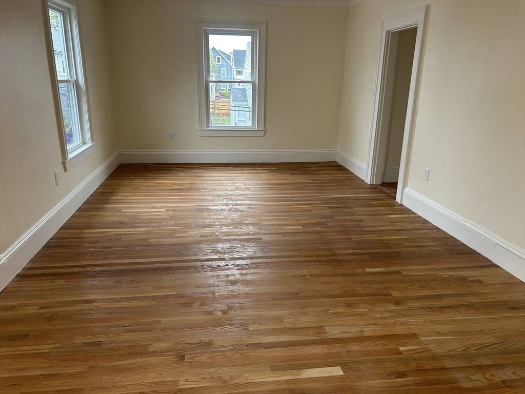 Malden, MA 02148,18 Auburn Street #2R