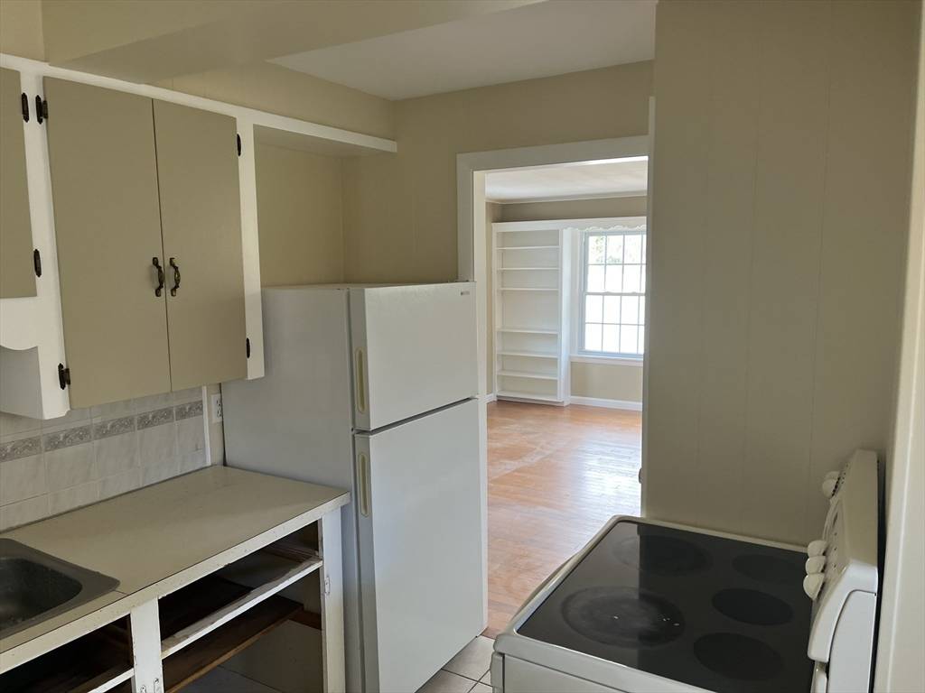 Kingston, MA 02364,1 Howlands Ln #3