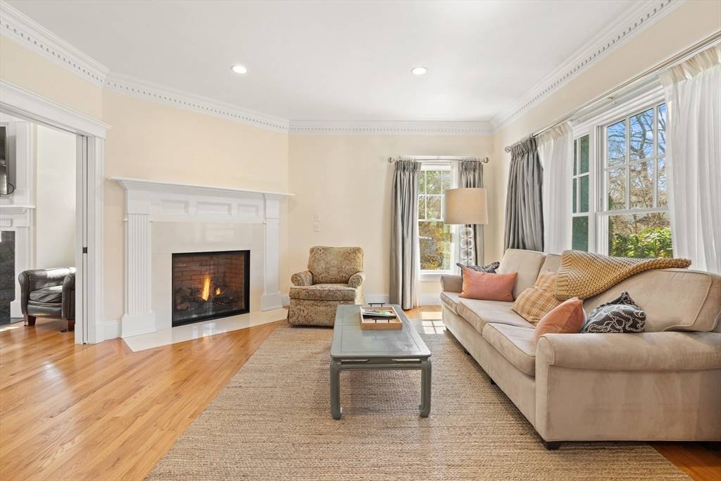 Lexington, MA 02421,36 Normandy Rd