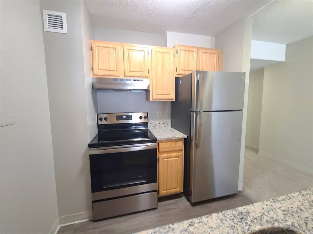 Boston, MA 02125,40 Westwind Road #657