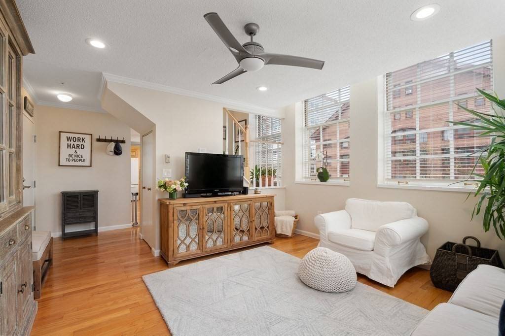 Boston, MA 02129,106 Thirteenth St #302