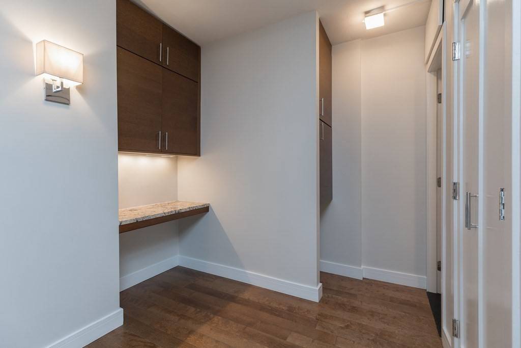 Boston, MA 02114,145 Pinckney #216