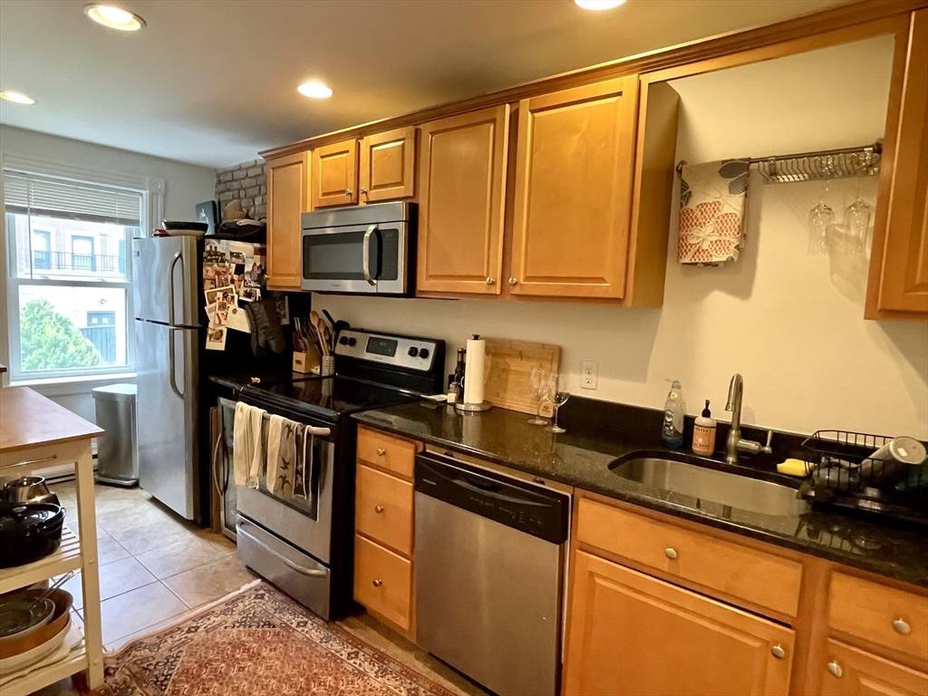 Boston, MA 02118,20 Wellington Street #2