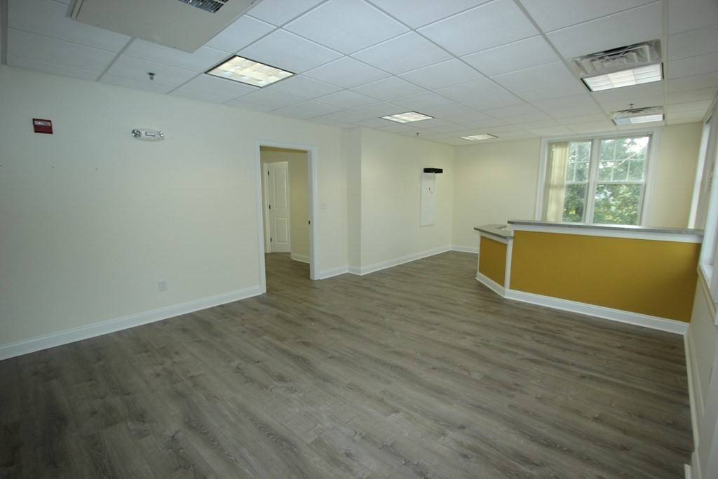 Franklin, MA 02038,9 Summer St #205