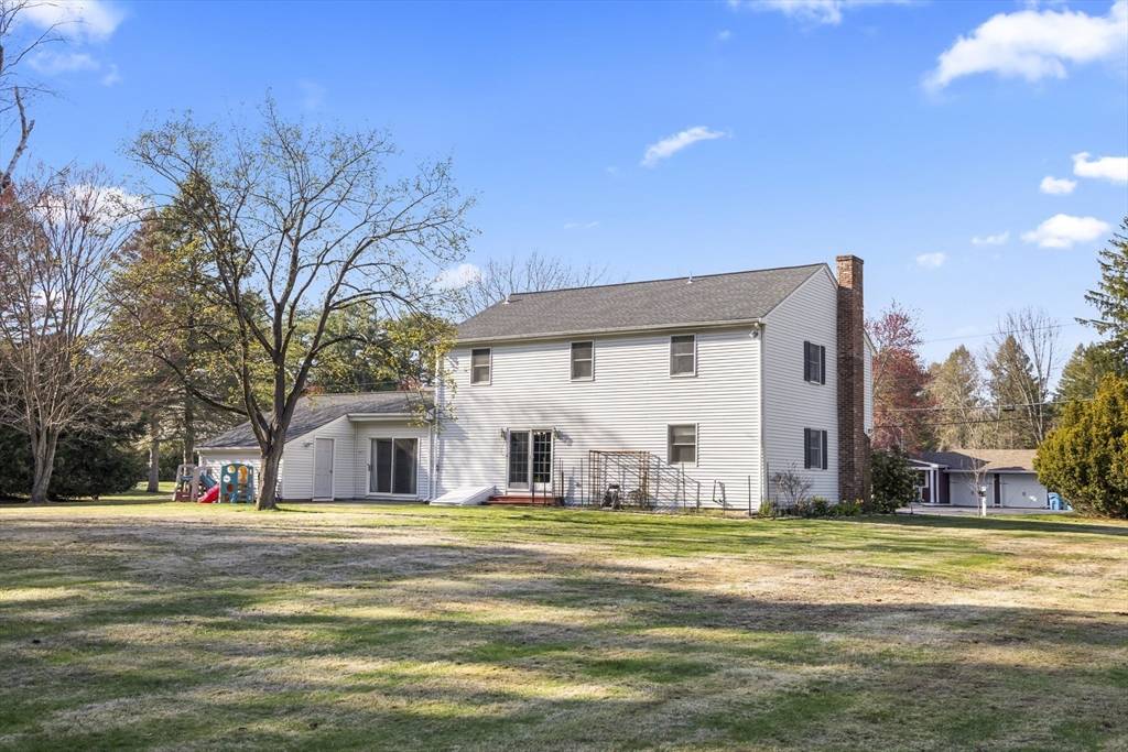 Sudbury, MA 01776,17 Wagonwheel Rd