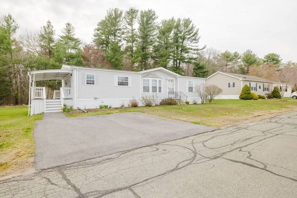 Raynham, MA 02767,5 Amber Way