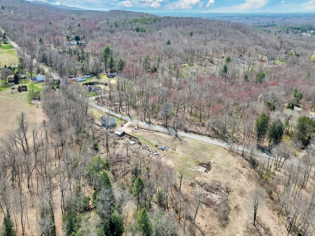 Wilbraham, MA 01095,182 Mountain