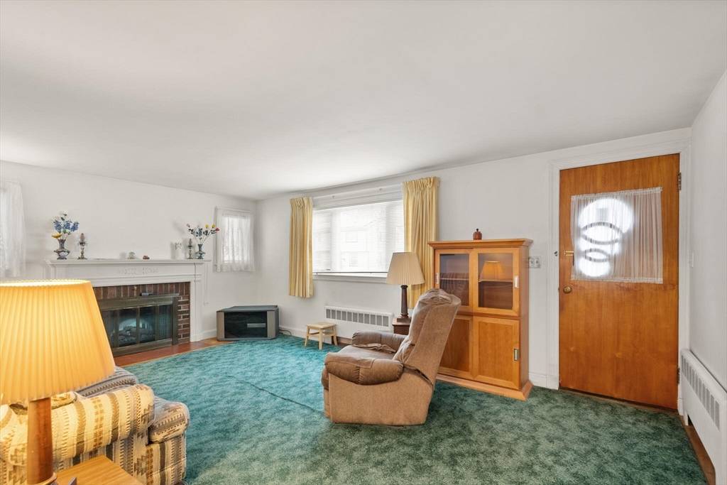 39 Mccormack Ave Medford, MA 02155