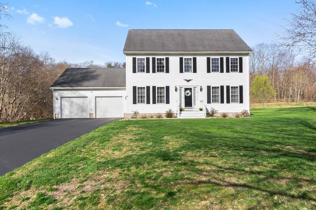 Salisbury, MA 01952,14 Joy Rd