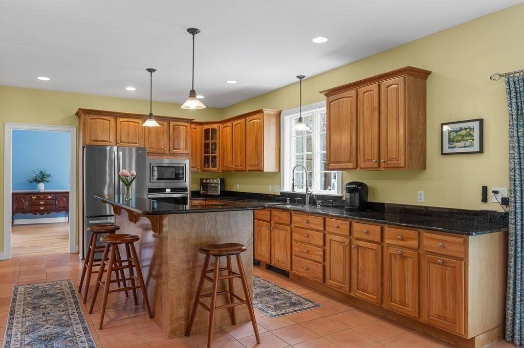 Newbury, MA 01922,39 Fatherland