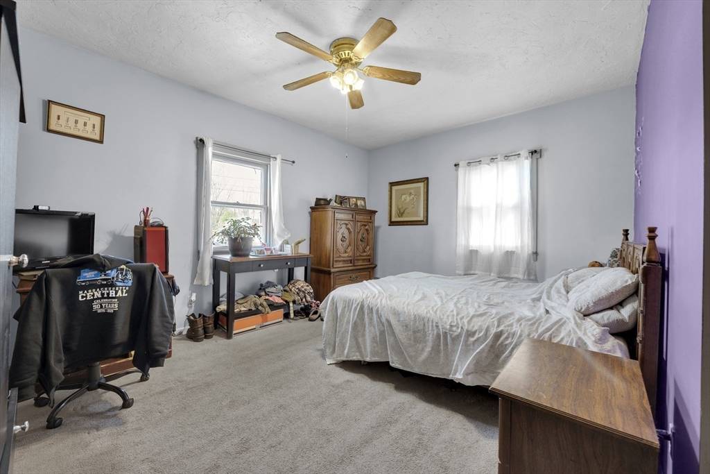 379 Main St Barre, MA 01074