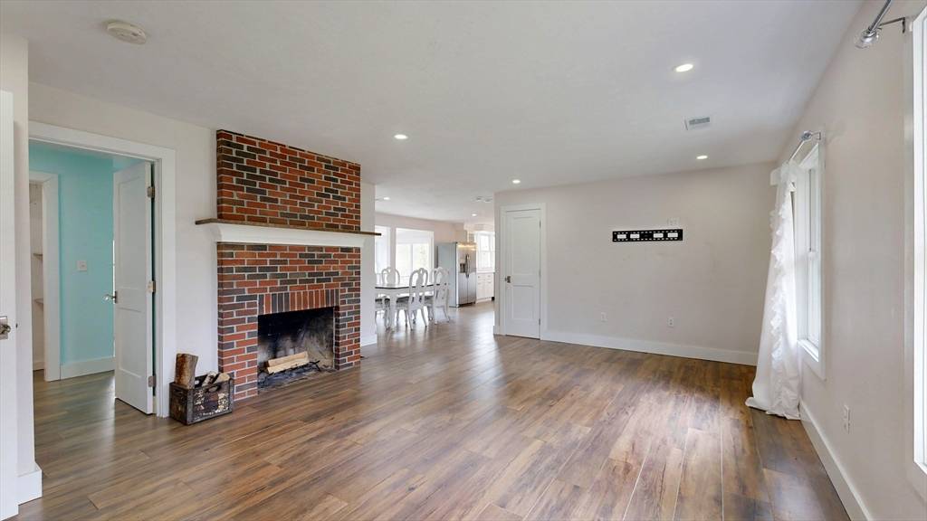 454 Copeland St Brockton, MA 02301