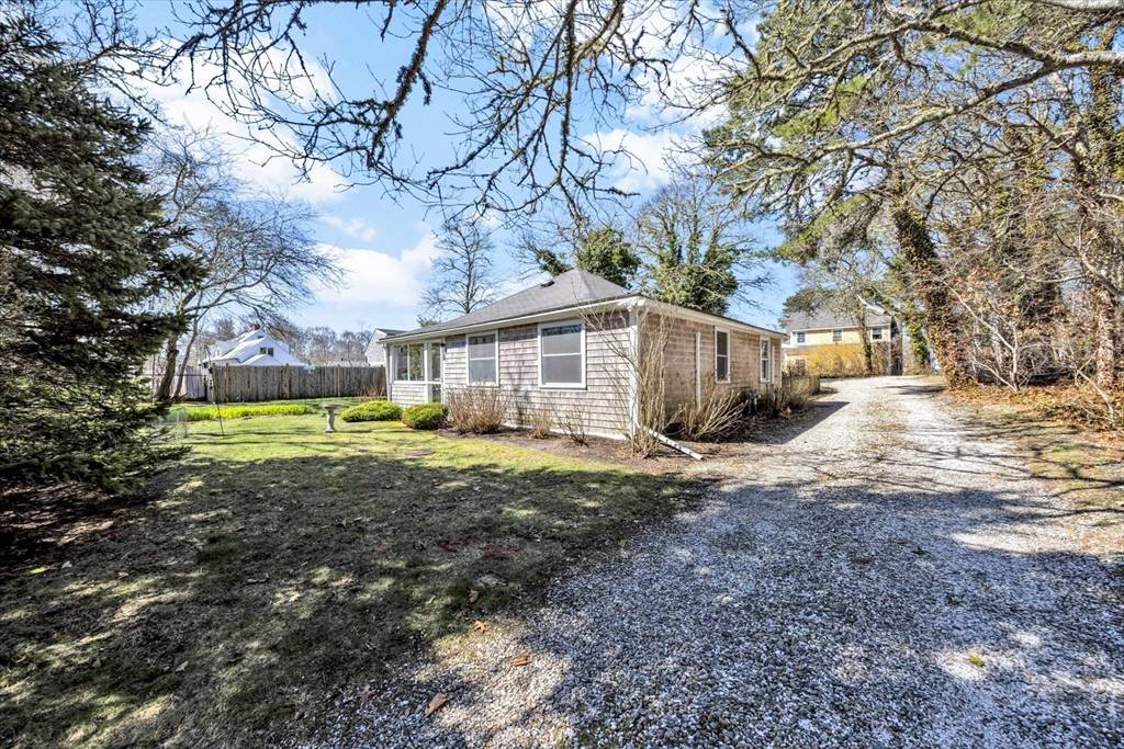 Harwich, MA 02646,9 Jason Ln