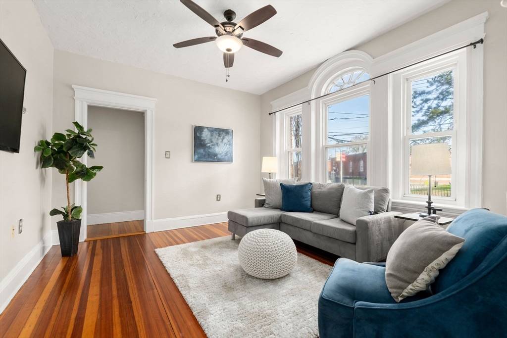 Chelsea, MA 02150,221 Shurtleff St #2