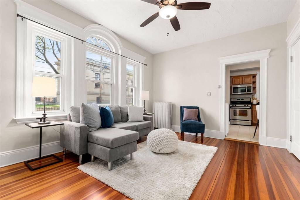 Chelsea, MA 02150,221 Shurtleff St #2