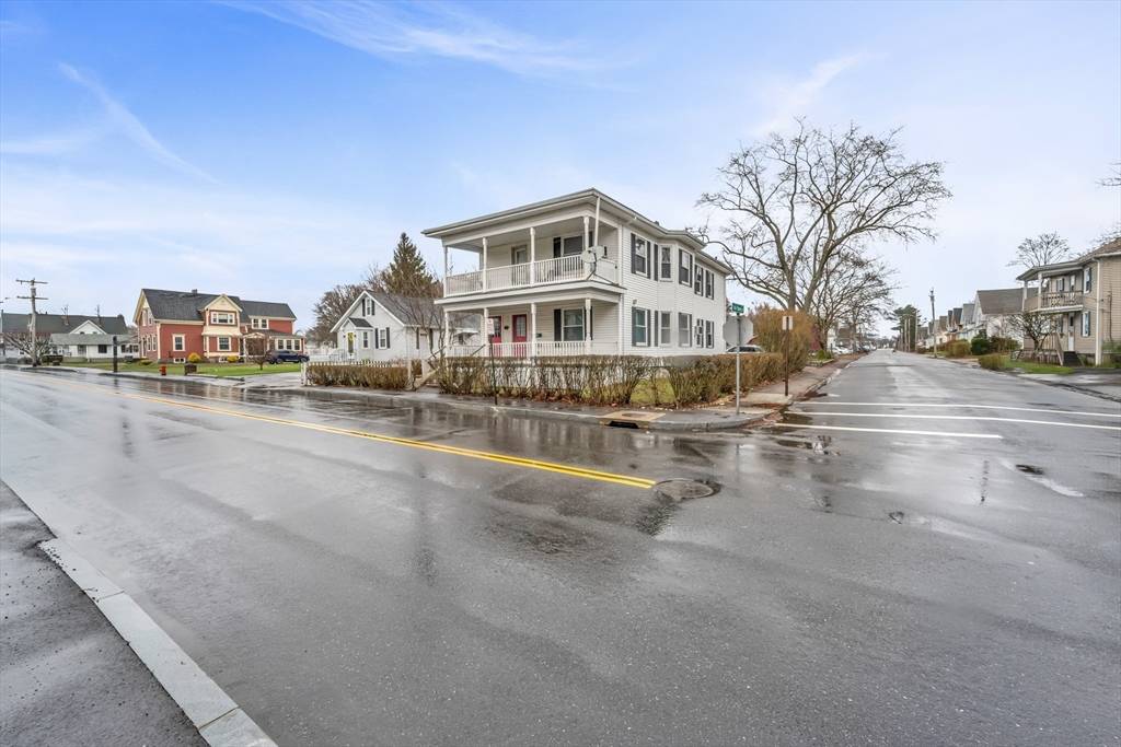 Taunton, MA 02780,405 Washington St