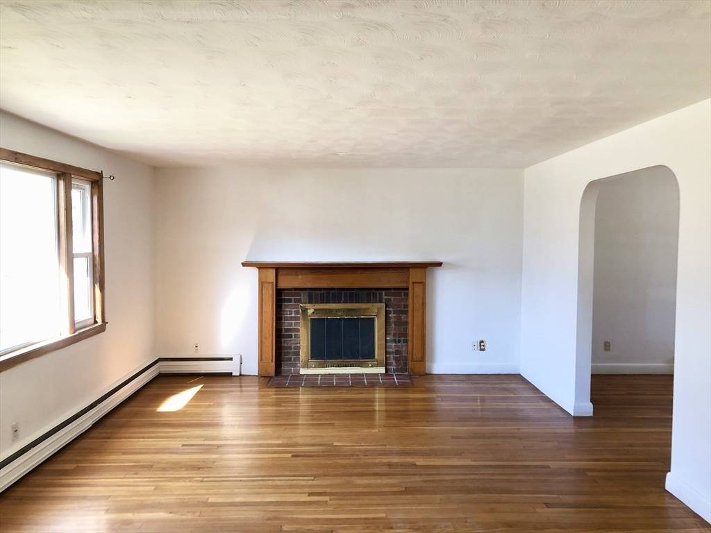 Burlington, MA 01803,5 Wildmere Ave
