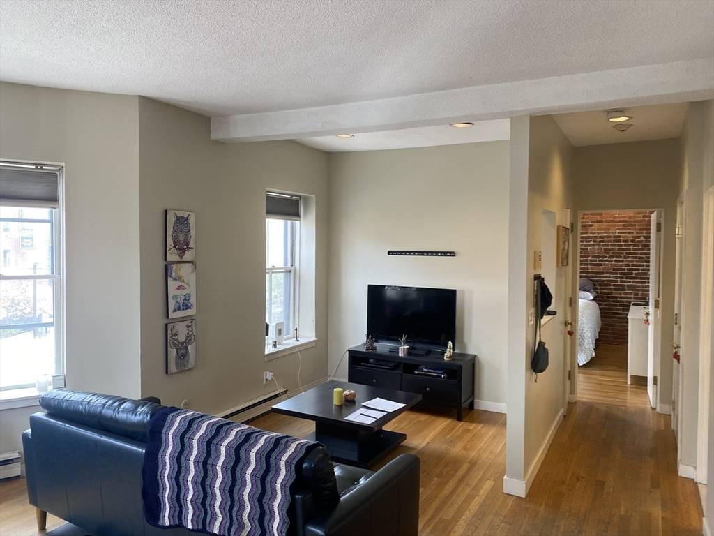 Boston, MA 02116,150 Chandler Street #6