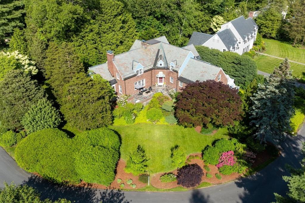 Belmont, MA 02478,34 Woodbine Road