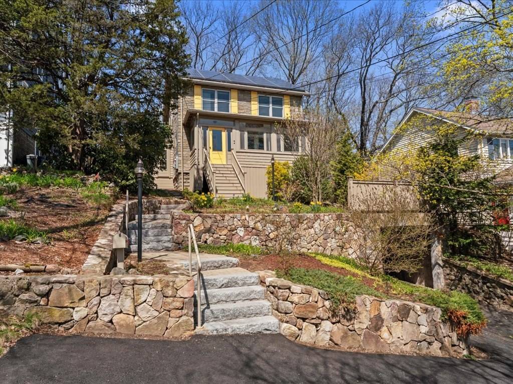 Arlington, MA 02476,55 Coolidge Rd