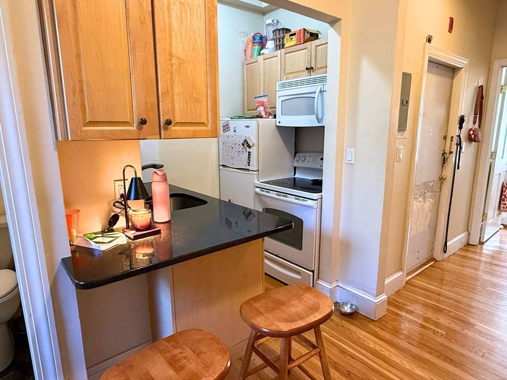 Boston, MA 02114,97 West Cedar Street #1
