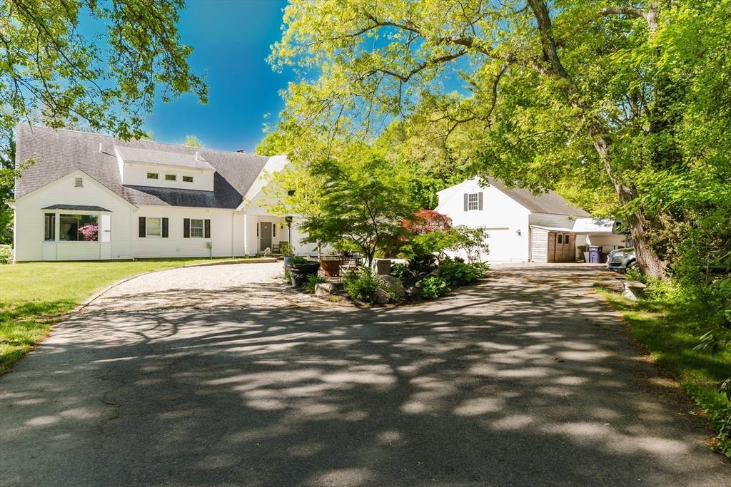 Marion, MA 02738,22 Allen St