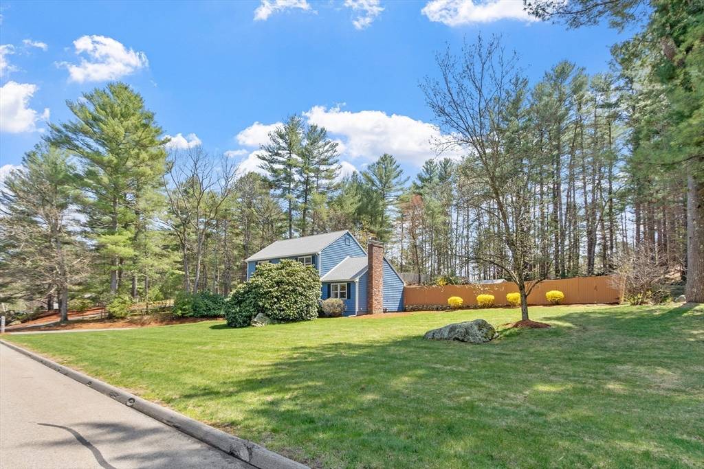 North Reading, MA 01864,15 Foley Drive