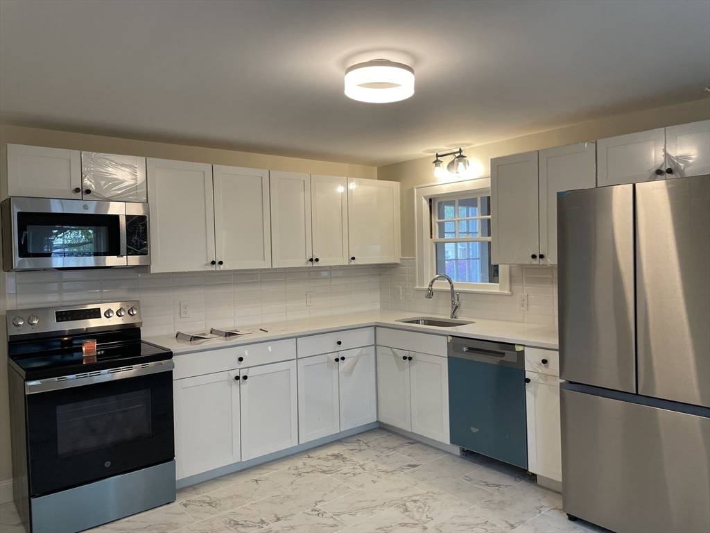 Framingham, MA 01702,15 Bellmore Road