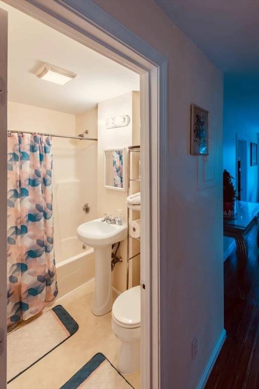 14 S Russell St Boston, MA 02114