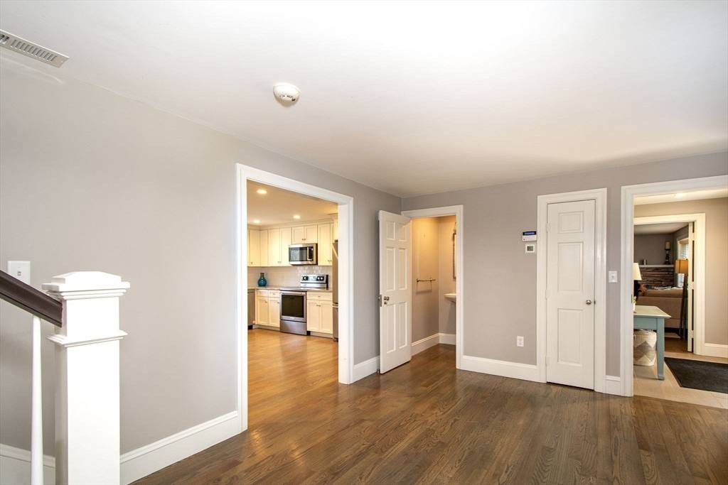 474 King St #1 Cohasset, MA 02025